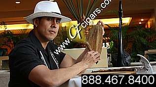 Cigar Roller at Dallas Event